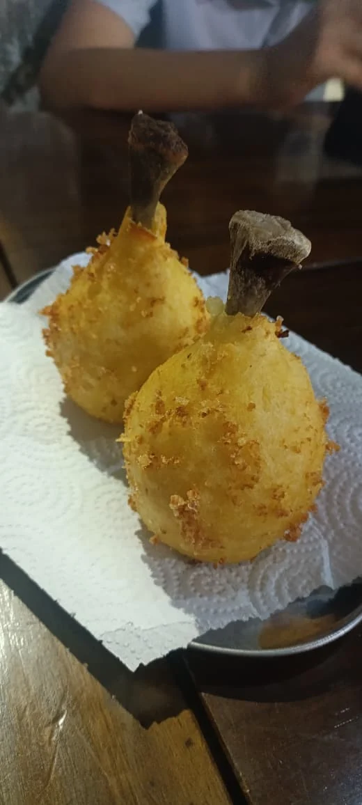 Coxinha com massa de aipim